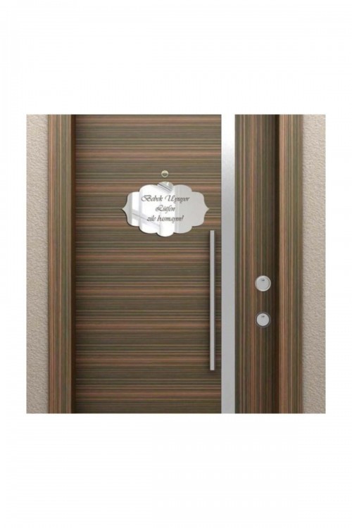 Bebek Uyuyor Pleksi Kapı Süsü